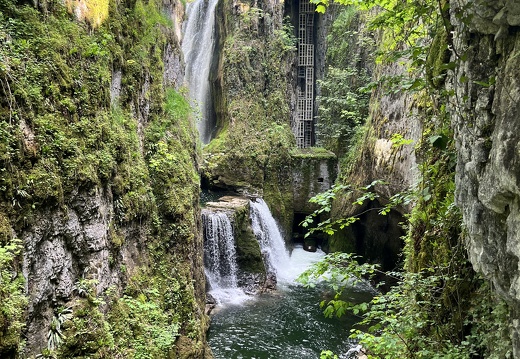 23-05-25 16-37-10 5674